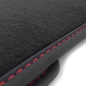 Fußmatten passend für Skoda Kodiaq Velours Premium Automatten 4-teilig schwarz mit roter Naht