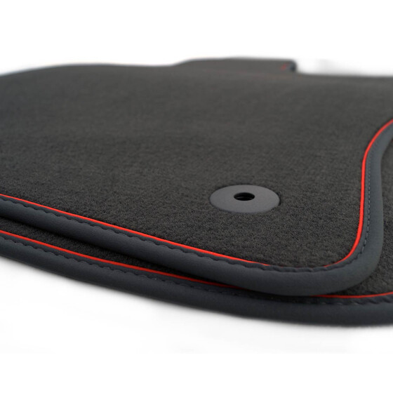 Fußmatten passend für VW Golf 7 Sport Tuning Qualität Zubehör Automatten (Zierband Rot) 2-teilig Velours schwarz